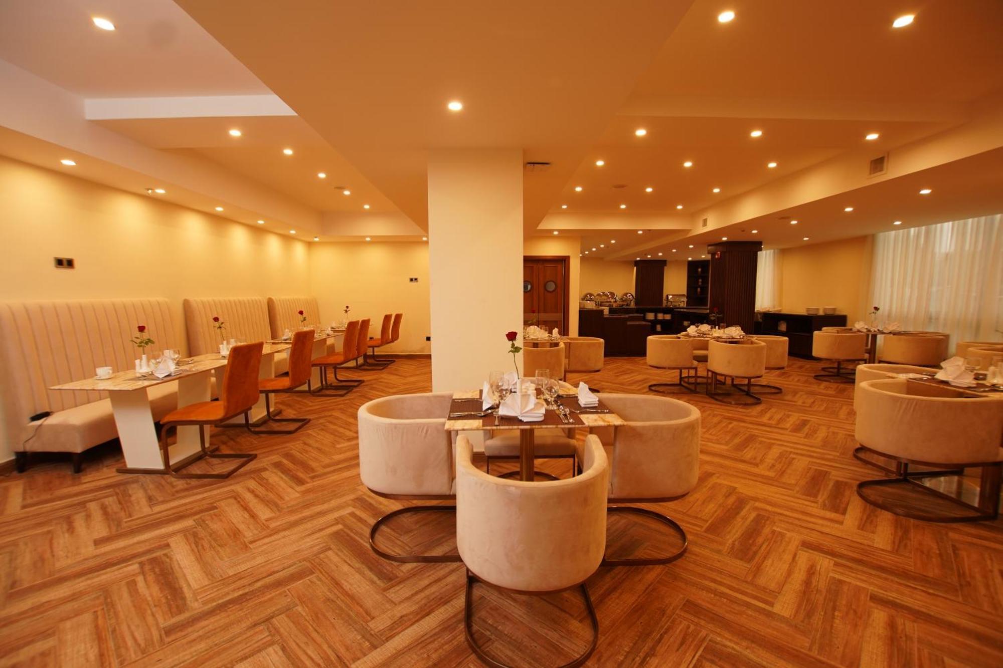 Best Western Premier Dynasty Addis Abeba Buitenkant foto